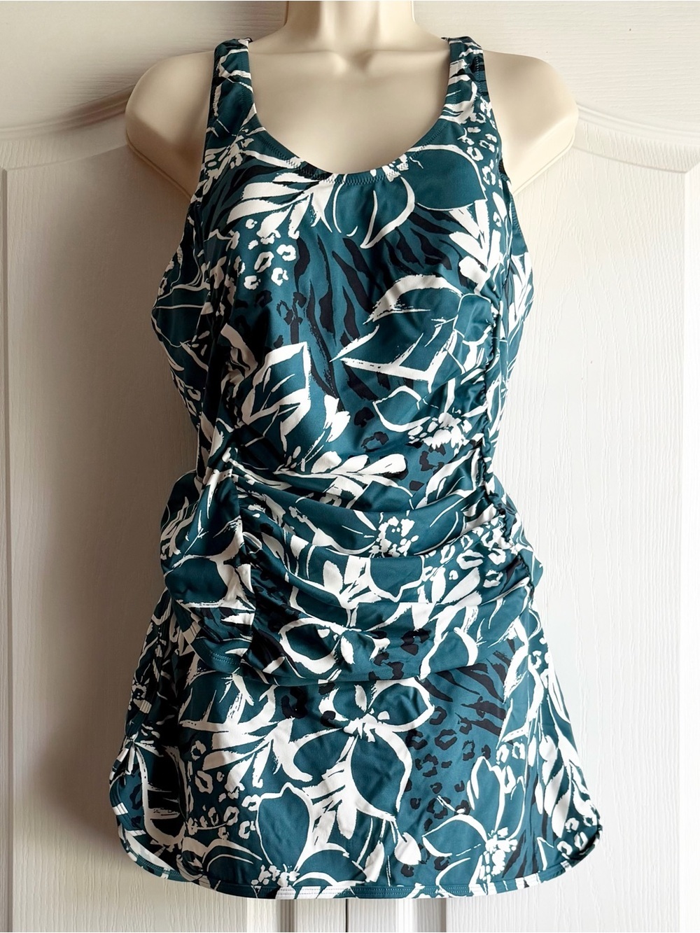 Garnet Hill Floral High Tide Racerback Tankini Top & Swim Skirt Set - Picture 3 of 12